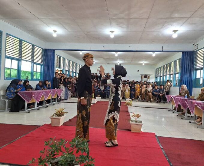 SMAN 2 Gunung Talang Memperingati Hari Pahlawan