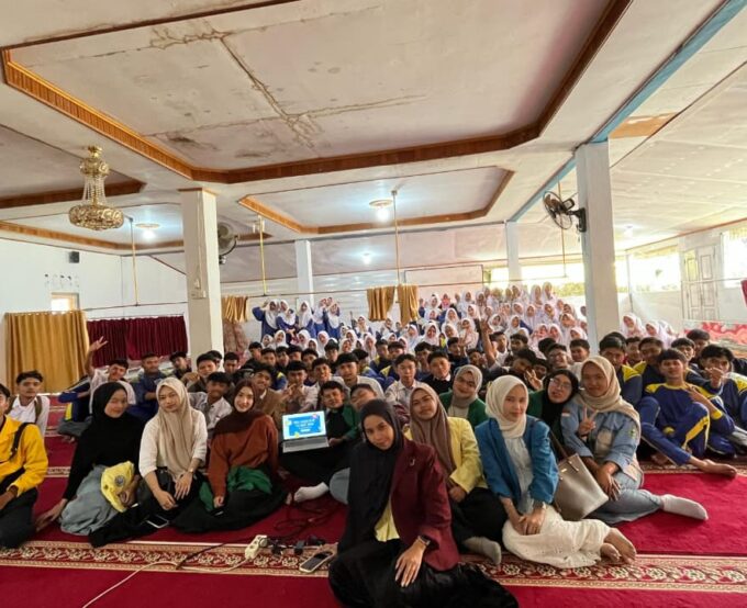 ALUMNI BERBAGI, MEMOTIVASI DAN MENGINSPIRASI